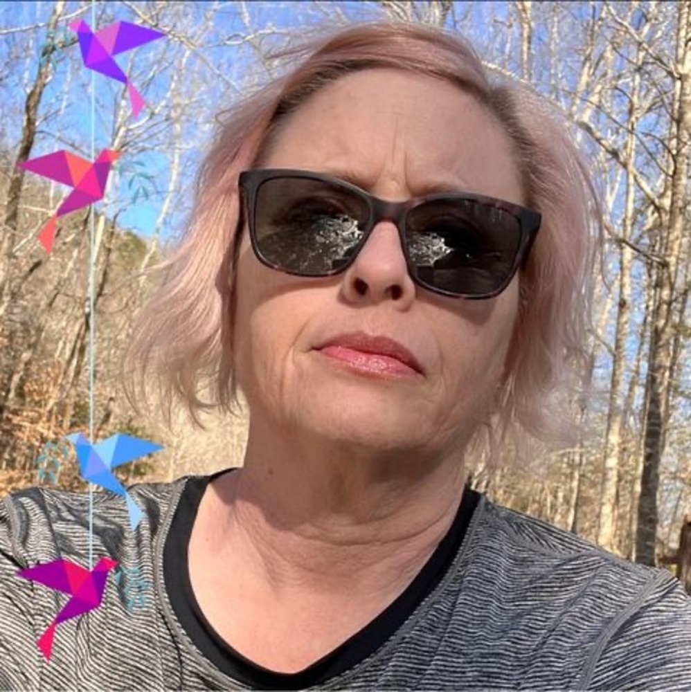 Meet your Posher, Debbi